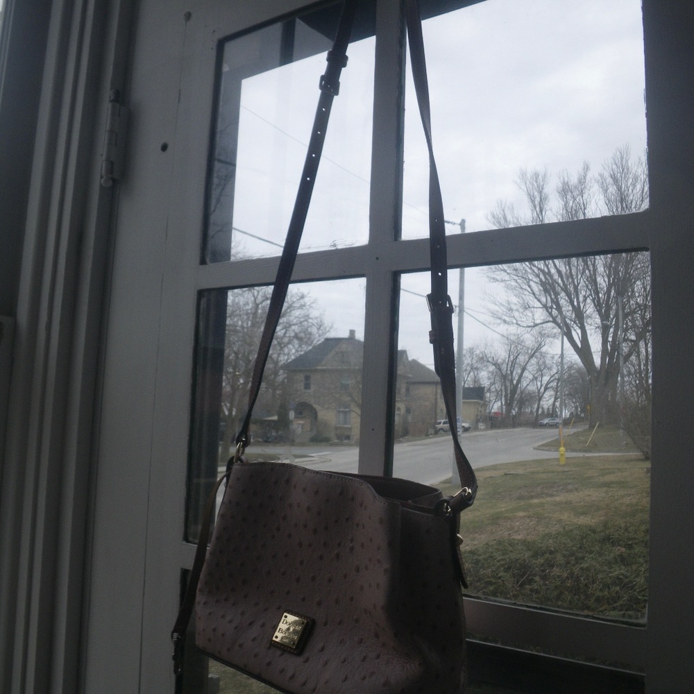 SALE   -   Dooney & Bourke Mini Barlow - Picture 2 of 8